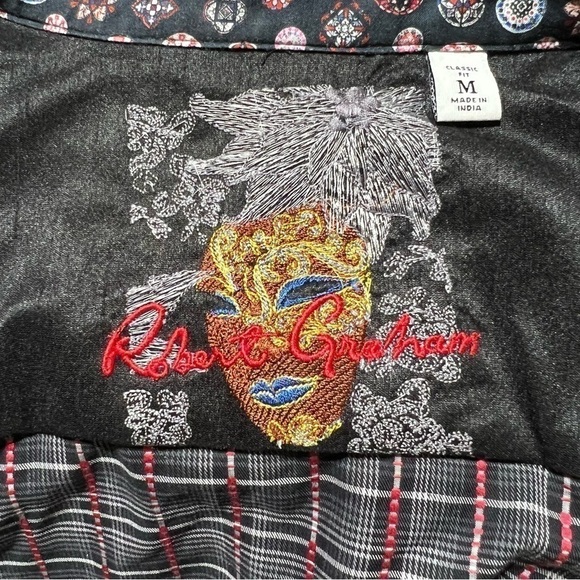 Robert Graham Plaid Checked Black Red Casual Button Down - Picture 8 of 8